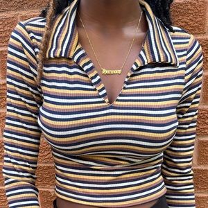 Long Sleeve Stripped V Cut Crop Top - M